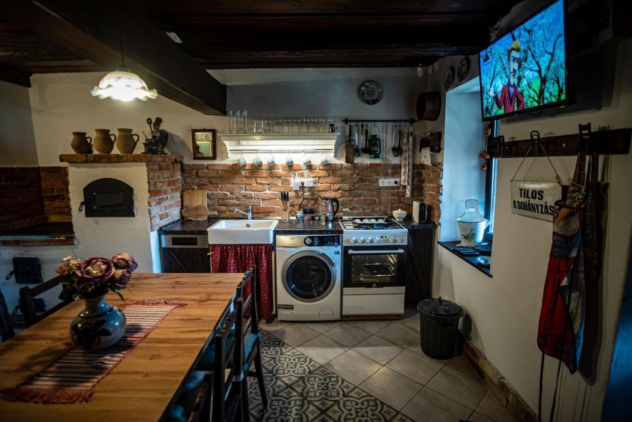 Apartment Main Road Seven Vendeghaz