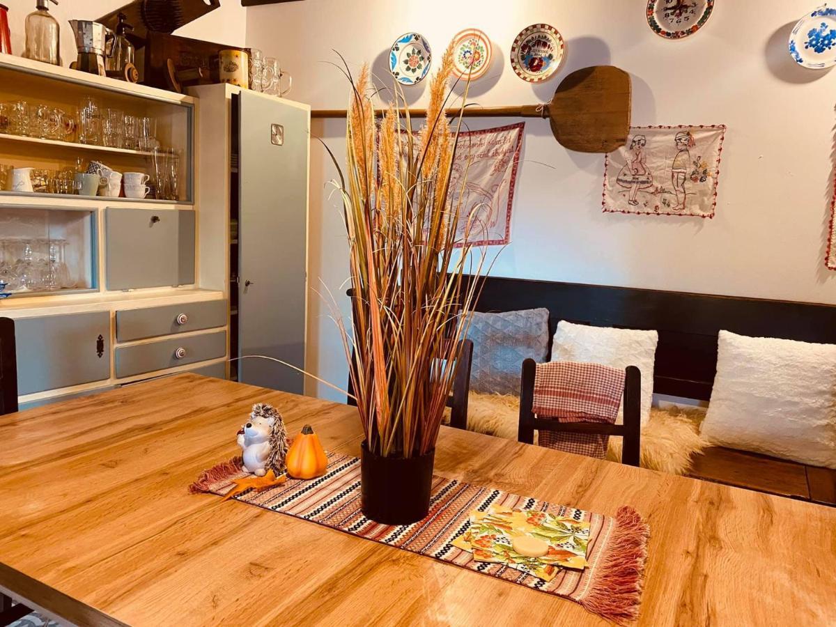 Apartment Main Road Seven Vendeghaz